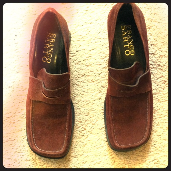 Brown suede loafers 👀reduced 👀