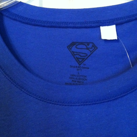 BNWT Super Man Logo Shirt - Picture 3 of 4