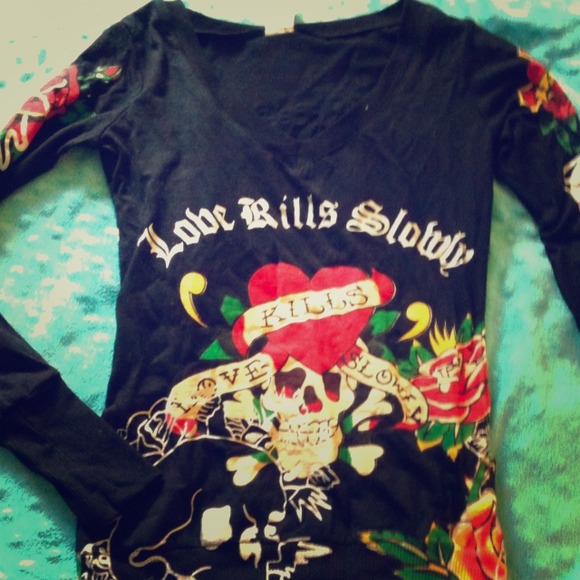 WILL NEGOTIATE Ed Hardy "Love Kills Slowly" V-Neck