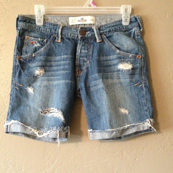 Destroyed Hollister Bermuda shorts
