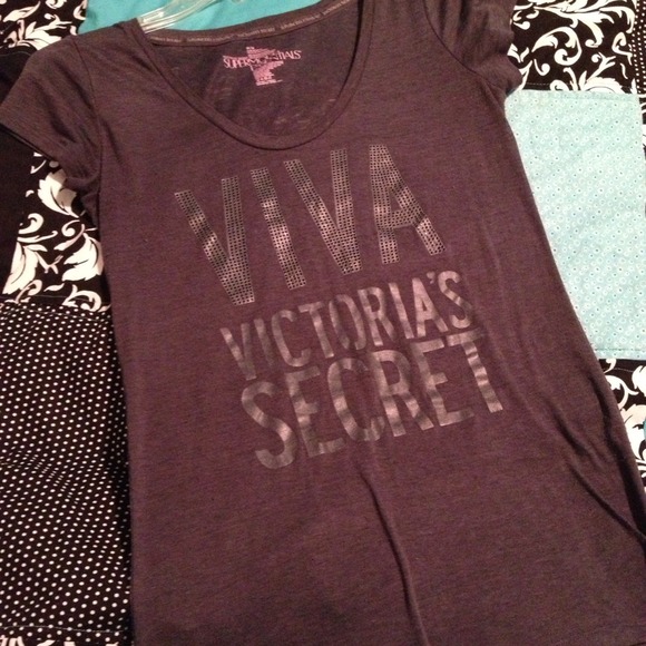 ❌❌sold❌❌Victoria secrets tee shirt