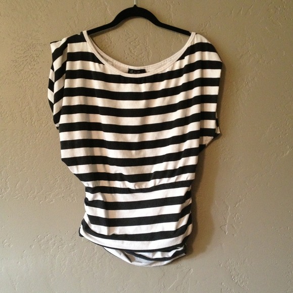 Black and white striped oversized top