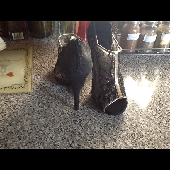 🎁Beautiful sexy stilettos black lace gold 7 - Picture 2 of 3