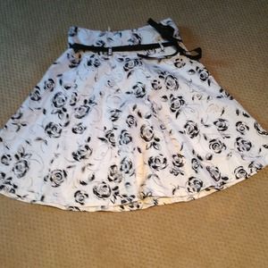 Gorgeous flirty skirt