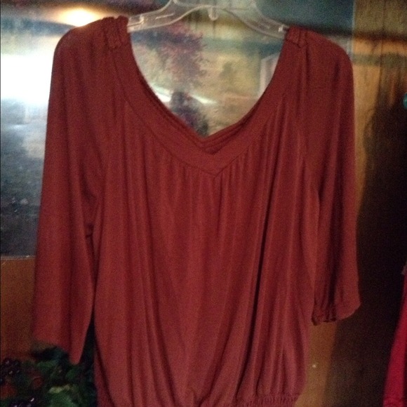 **TRADED** Auburn Loose Half-Sleeve - Picture 2 of 2