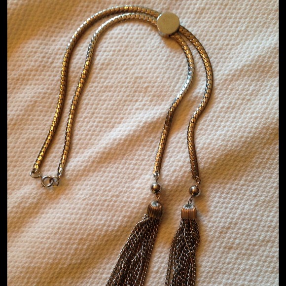 Jewelry - Price ⬇️24" Vintage ('40s) Necklace