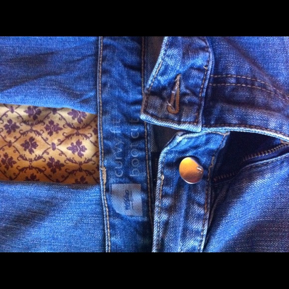 REDUCED!!! Mossimo curvy boot cut jeans size 12.