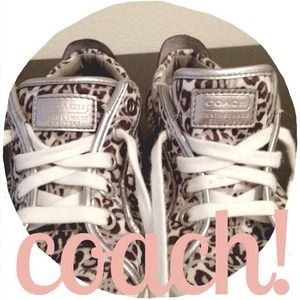 🎉👟Leopard print coach sneakers!