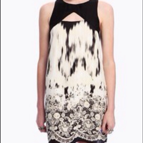 ❌❌SOLD❌❌ Silence and Noise Urban Outfitters Dress