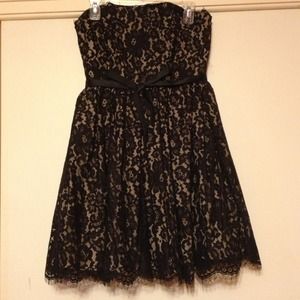 🌼REDUCED🌼!!Black lace overlay party dress