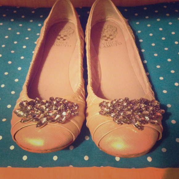 Vince Camuto Blush Flats