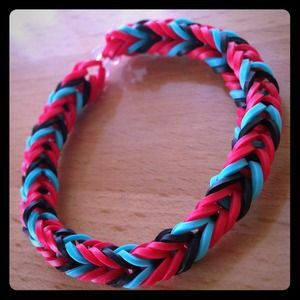 Rainbow Loom Aztec