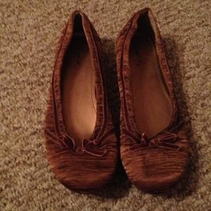 ***$5*** Qupid slip on shoes size 8