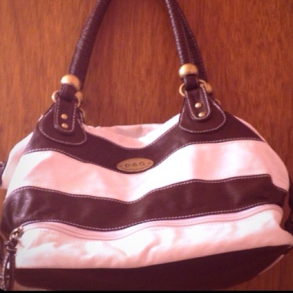 Handbags - 🔲BUNDLED🔲Very clean D&G white and brown bag!