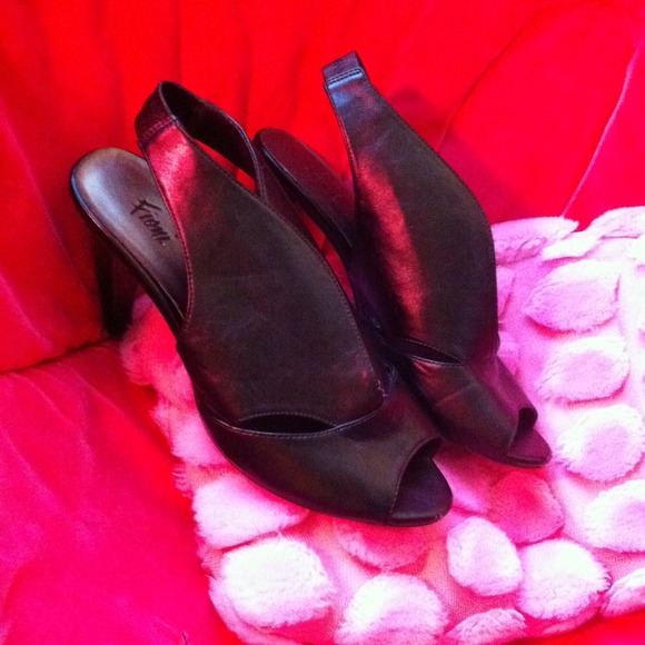 Open Toed Black Modern Heels