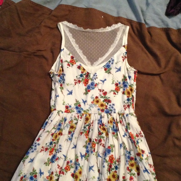 Dress - Picture 2 of 3