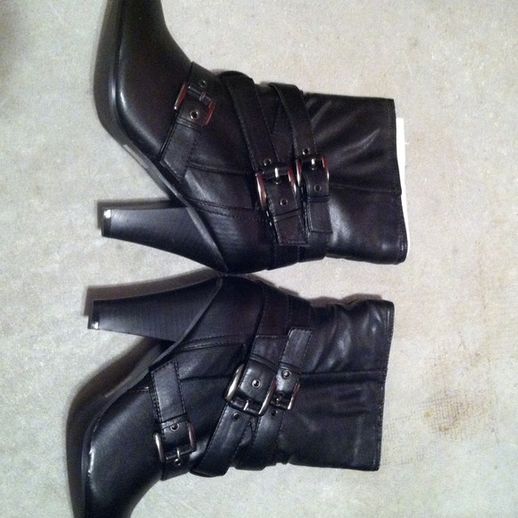 Black Bonnibel boots - Picture 2 of 2