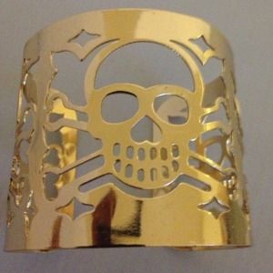 Brand New: Skull Cuff - gold