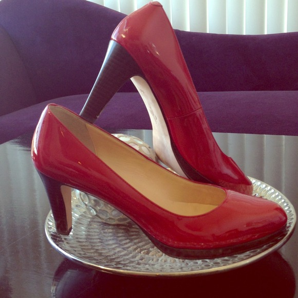 Authentic Cole Haan Heels Size 7.5 UNWORN