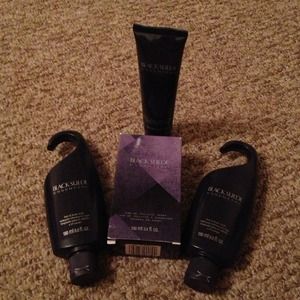 Black Suede Essential Avon cologne set