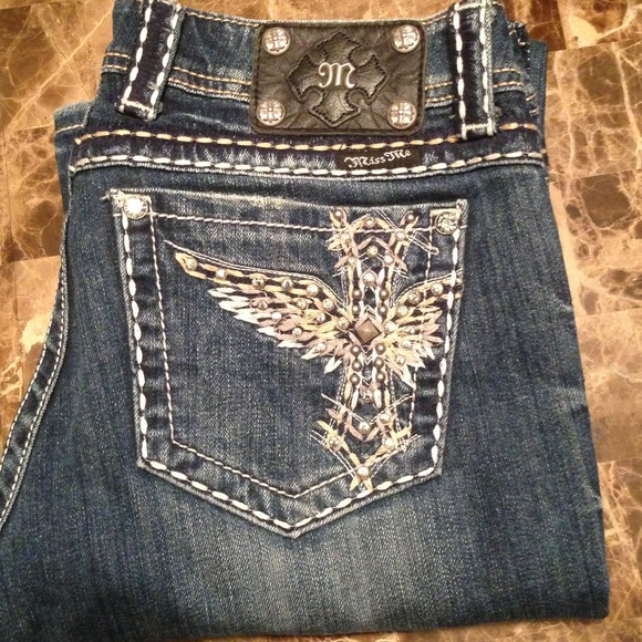 💢💢Sold in Bundle💢💢Miss Me Jeans