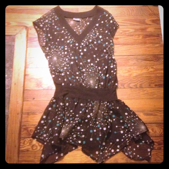 Brown top/dress w turquoise & white pattern