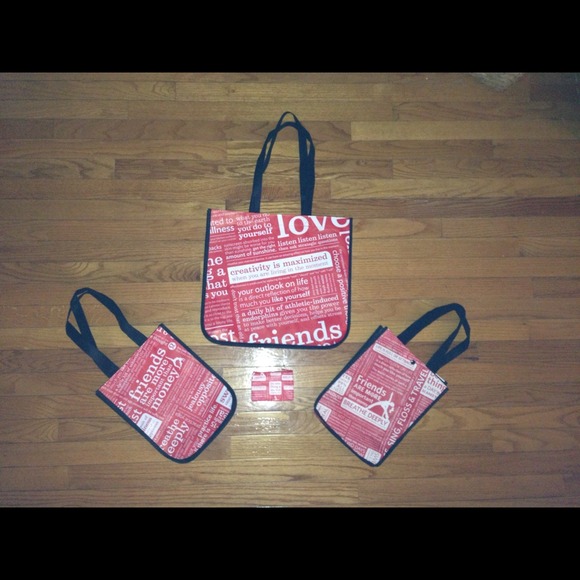 Lululemon reusable bags