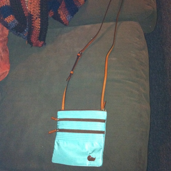 Dooney and Bourke cross body purse