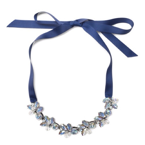 Club Monaco Jewelry - Club Monaco Fiona Crystal Cluster Necklace