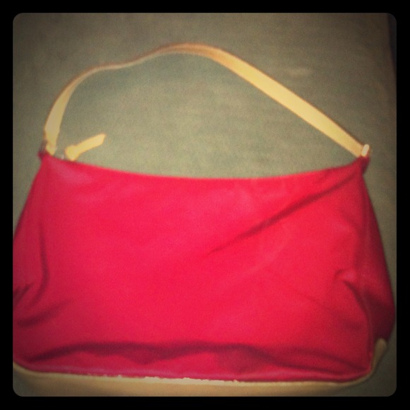 Kate spade red shoulder purse.