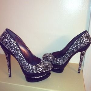 BLINGED OUT, JAZZY HEELS!!