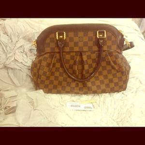 BRAND NEW AUTHENTIC LOUIS VUITTON TREVI PM BAG