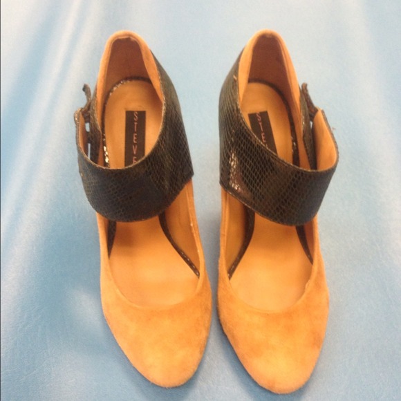 Sold in bundle to @rsquirrel27 - Picture 2 of 4