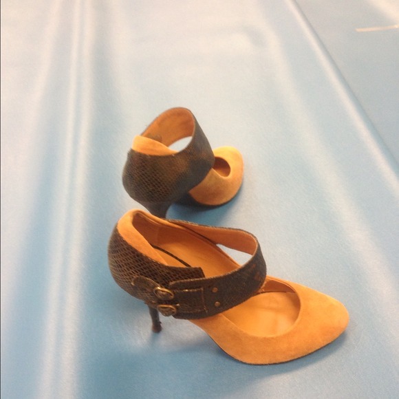 Sold in bundle to @rsquirrel27 - Picture 3 of 4