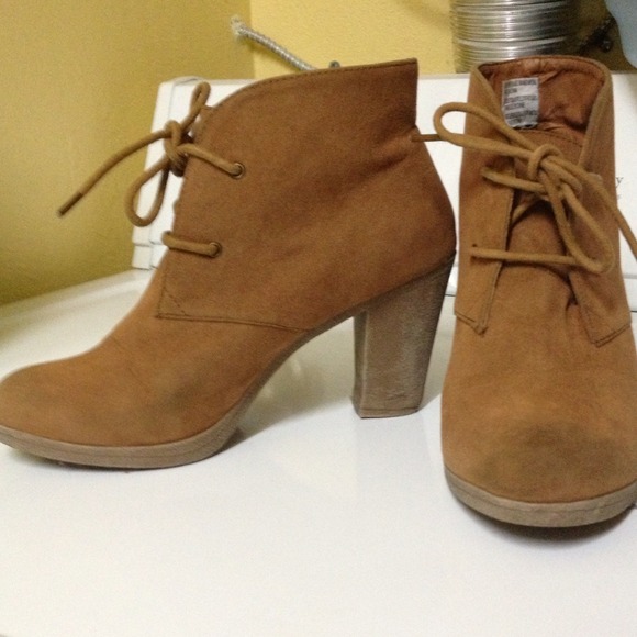 Heel Booties - Picture 1 of 4