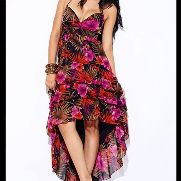 Dress - Picture 1 of 4