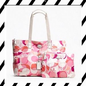 @jcarder46 Coach Daisy Kaleidoscope weekender!