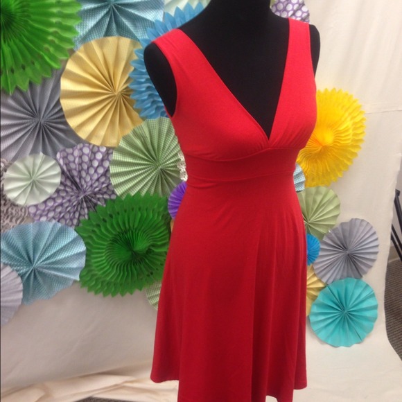 Sold in bundle to @noahsfortune - Picture 1 of 3