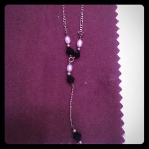 Beautiful black and white drop necklace