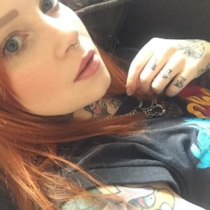 🎀MEET YOUR SELLER!!🎀