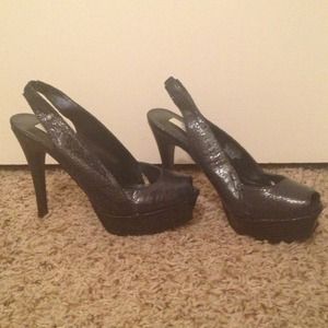 Simply Vera Wang heels