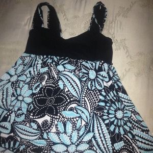 Very cute blouse only worn once