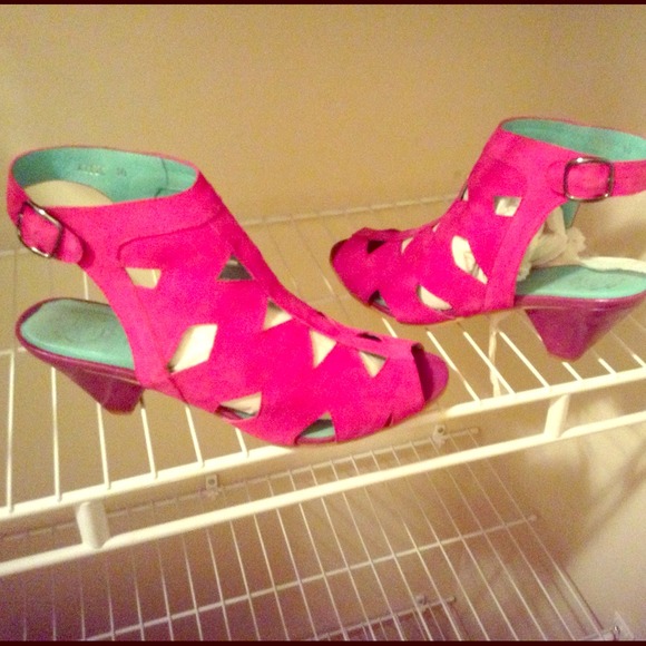 SOLD BUNDLED JEFFREY CAMPBELL pink sandals