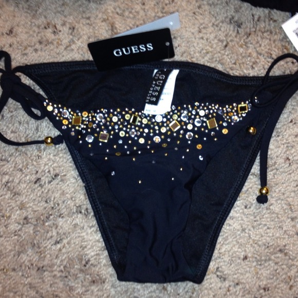 GUESS Bikini. Bottom size Small. Top Size D. NWT - Picture 2 of 3