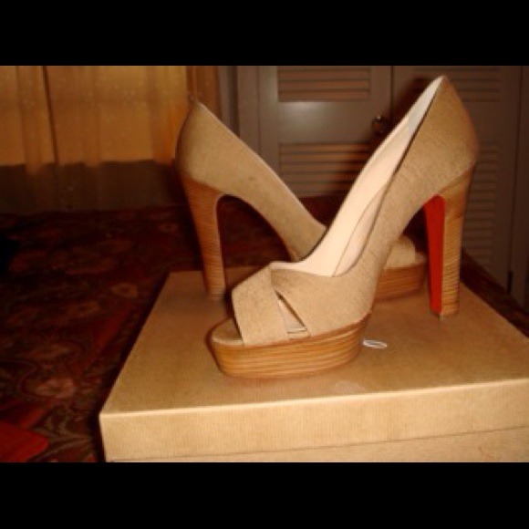 Christian Louboutin Miss Marple Linen size 40