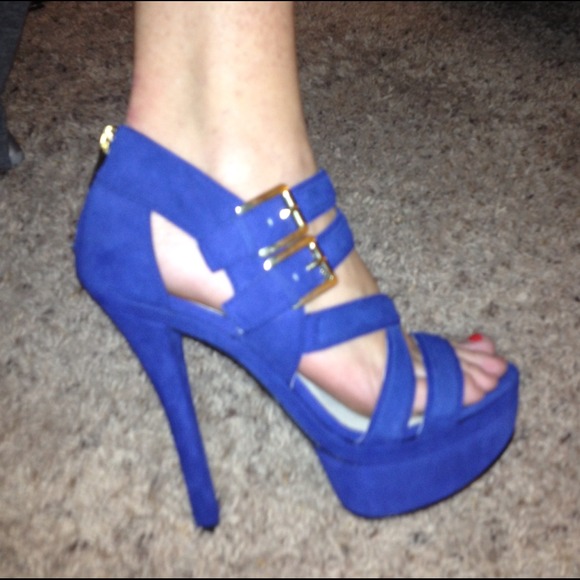 SOLD - Picture 2 of 3