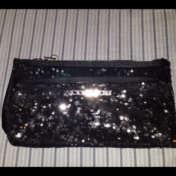 Stunning Victoria's Secret  Sequin Clutch/Wallet!