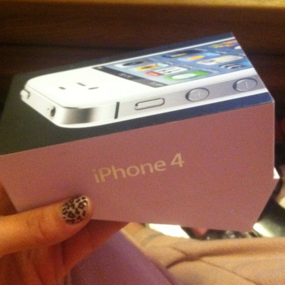 I phone 4 box