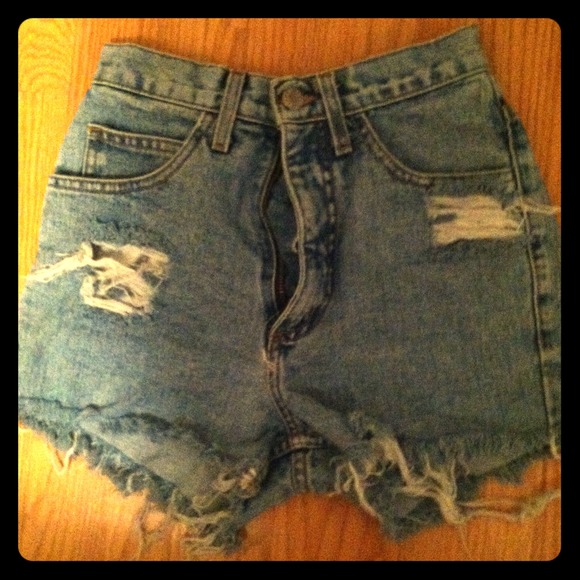 High waist GUESS shorts (;