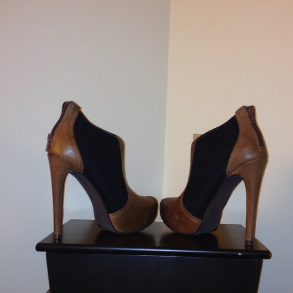 New Jessica Simpson Livia Booties Size 7.5 - Picture 3 of 3